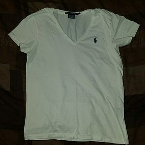 Short sleeve v neck shirt